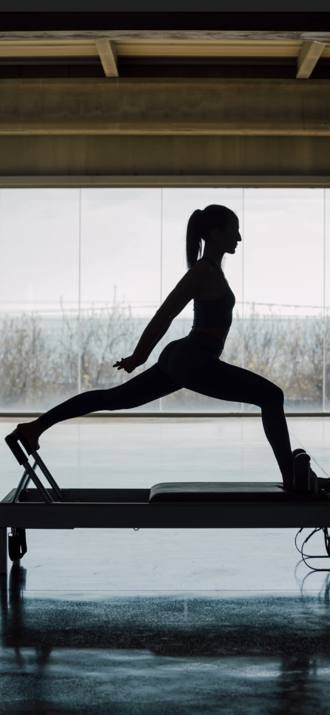 Pilates Instructor | Εξειδίκευση σε αποκατάσταση & ενδυνάμωση