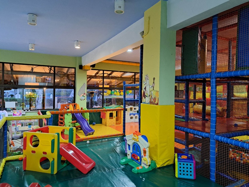 Αστερούπολη