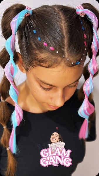 Πολύχρωμες κοτσίδες