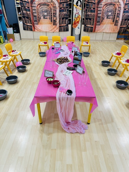 Girls spa time - 