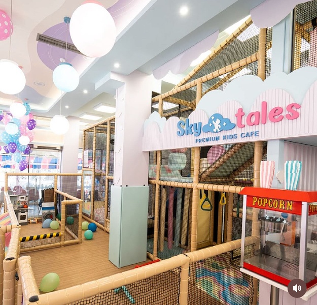 Στο Sky Tales κάθε παιδικό πάρτι γίνεται ένα μικρό ουράνιο παραμύθι γεμάτο παιχνίδι, γέλια και μαγικές στιγμές